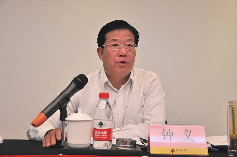 選用鐘廳長.jpg